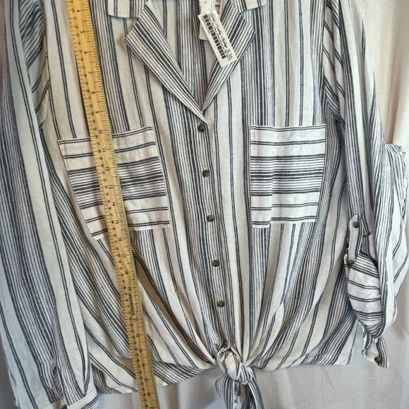 Reitmans Womens Blue and White Striped Linen Blend Button Up Top Size 2X - Picture 7 of 9